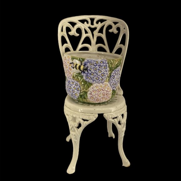 MINI CHAIR PLANT STAND – White Cast Iron, 13.5" Tall, Vintage, Plants/Candles - Picture 9 of 9